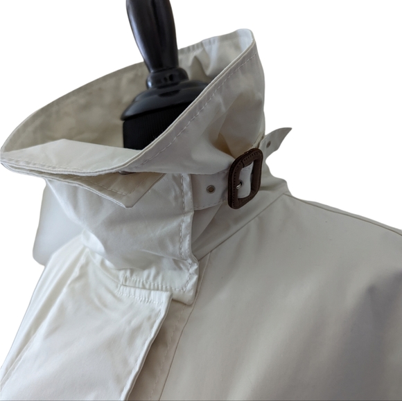 NEW Burberry London White Cape Rain Poncho Jacket Coat Size M $1025 - Picture 5 of 9